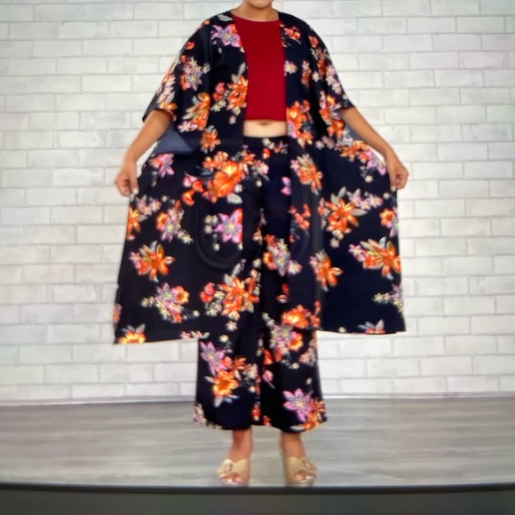 KIMONO/PANT SET💕💕BUY ONE GET ONE 1/2 OFF💕💕$$$$ - Picture 7 of 10